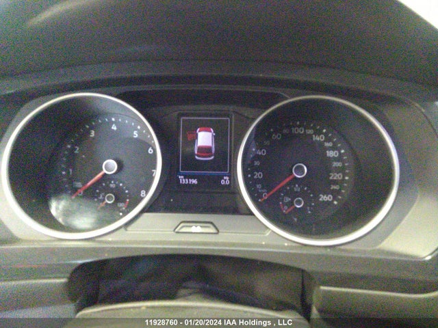 3VV2B7AX1JM219976 Volkswagen TIGUAN