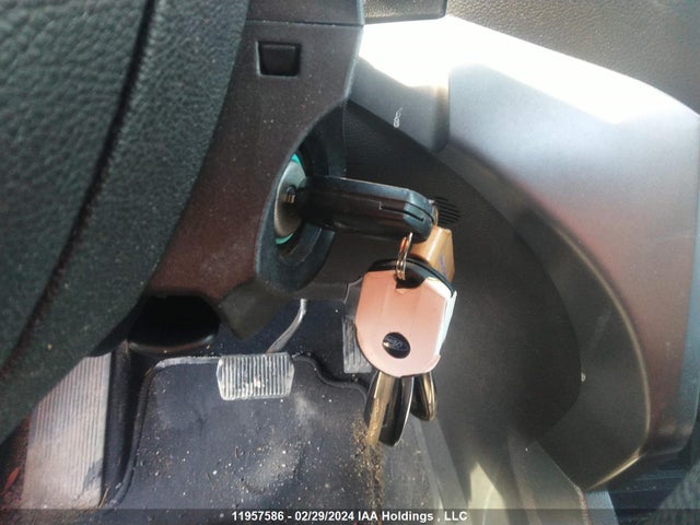 Ford ESCAPE SE 2017 1FMCU9G95HUB68937 Image 11