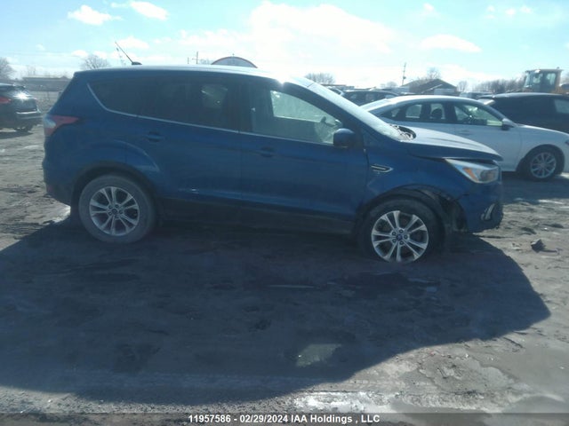 Ford ESCAPE SE 2017 1FMCU9G95HUB68937 Image 13
