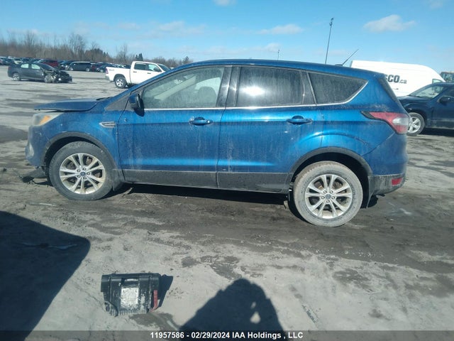 Ford ESCAPE SE 2017 1FMCU9G95HUB68937 Image 14