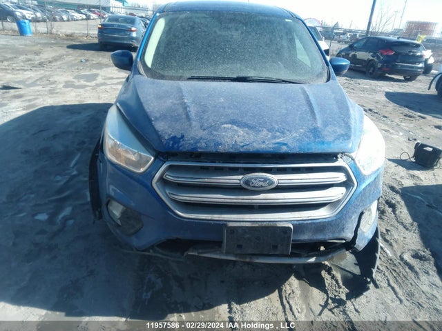 Ford ESCAPE SE 2017 1FMCU9G95HUB68937 Image 6