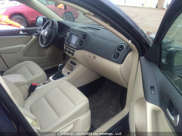 WVGJV7AX5GW574171 Volkswagen TIGUAN
