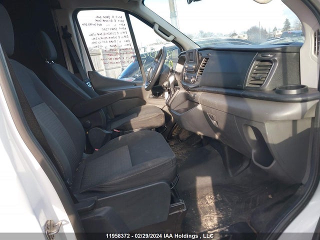 1FTBR3X88MKA27047 Ford Transit T-250