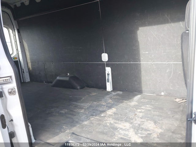 1FTBR3X88MKA27047 Ford Transit T-250