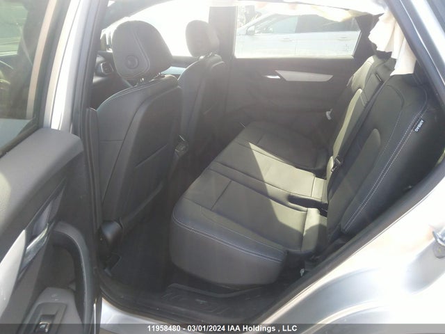 Vinfast Vf 8 2023 RLLV1AFB6PH004170 Image 8