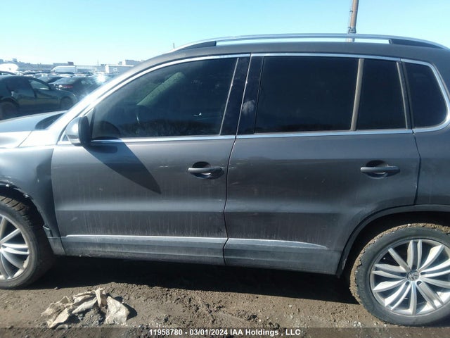 WVGJV7AX7FW534432 Volkswagen TIGUAN