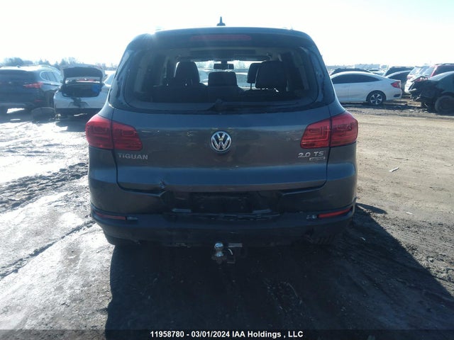 WVGJV7AX7FW534432 Volkswagen TIGUAN