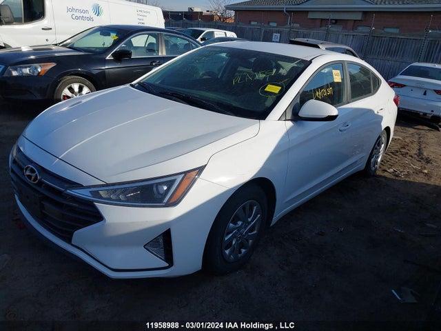 Hyundai Elantra Essential 2019 KMHD74LF6KU801401 Image 2