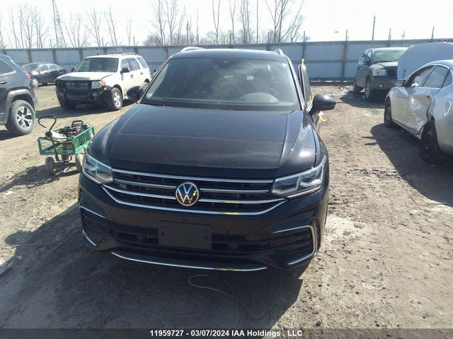 3VV4B7AX5NM053332 Volkswagen TIGUAN