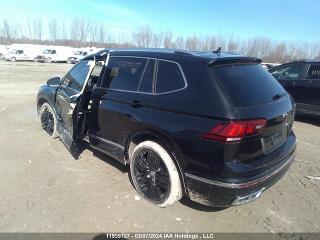 3VV4B7AX5NM053332 Volkswagen TIGUAN