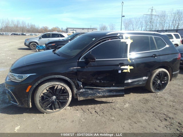3VV4B7AX5NM053332 Volkswagen TIGUAN
