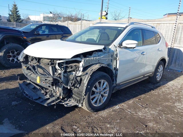 Nissan ROGUE 2017 5N1AT2MM4HC753377 Image 2