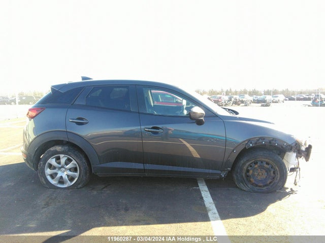 JM1DKDB73G0130944 Mazda CX-3