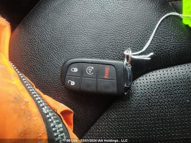3C4NJDCB6NT225766 Jeep Compass Limited