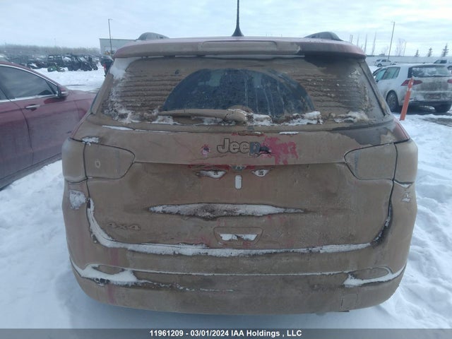 3C4NJDCB6NT225766 Jeep Compass Limited
