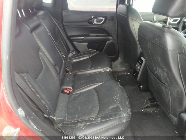 3C4NJDCB6NT225766 Jeep Compass Limited