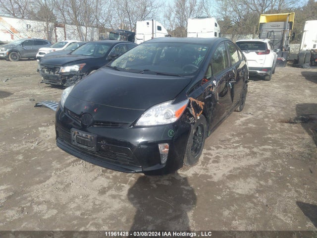 Toyota Prius 2014 JTDKN3DU2E0366848 Image 2
