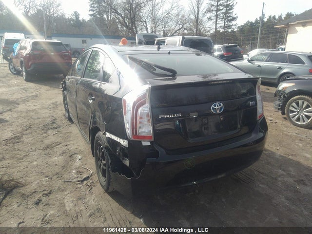 Toyota Prius 2014 JTDKN3DU2E0366848 Image 3