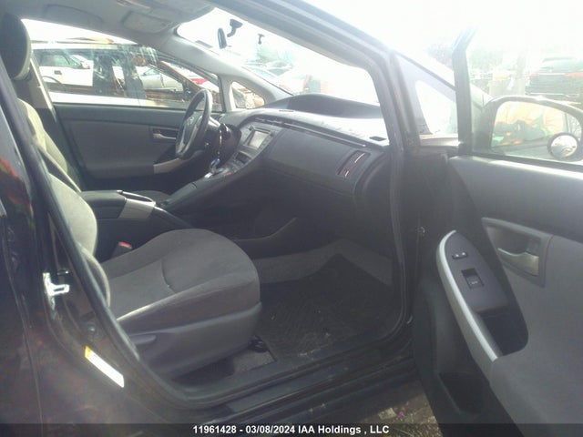 Toyota Prius 2014 JTDKN3DU2E0366848 Image 5
