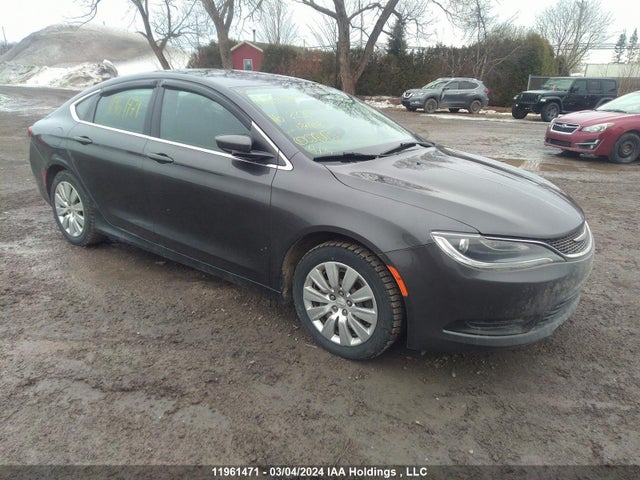 1C3CCCFB2GN187998 Chrysler 200 LX
