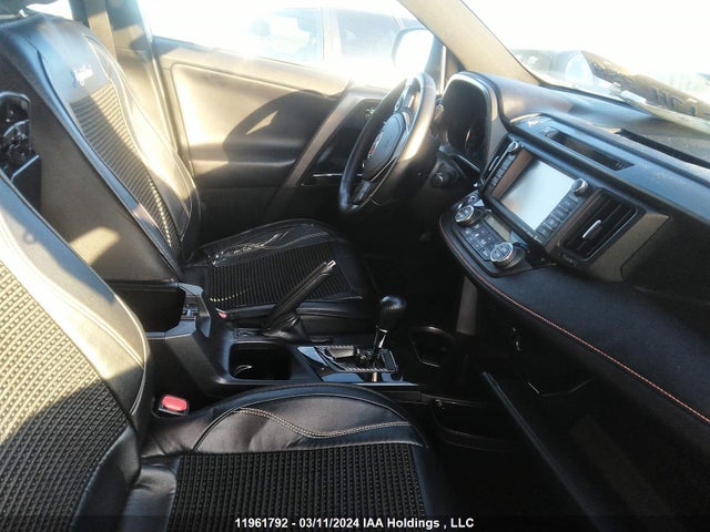Toyota RAV4 SE 2018 2T3JFREV9JW778189 Image 5