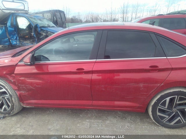 3VWGM7BU9NM002035 Volkswagen Jetta