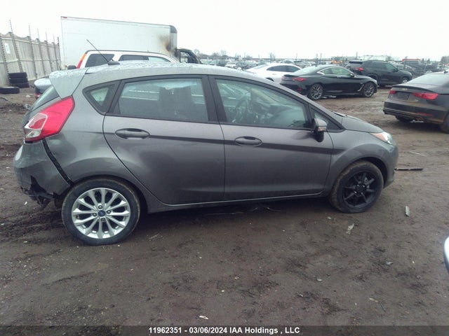 Ford FIESTA SE 2014 3FADP4EJ0EM105802 Image 14