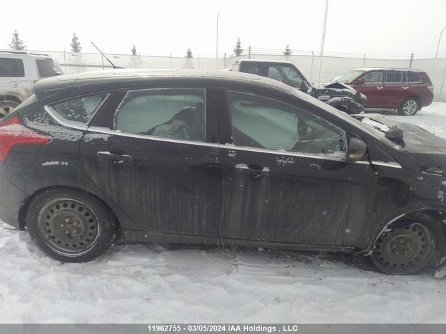 Ford Focus Titanium 2014 1FADP3N20EL261214 Image 13