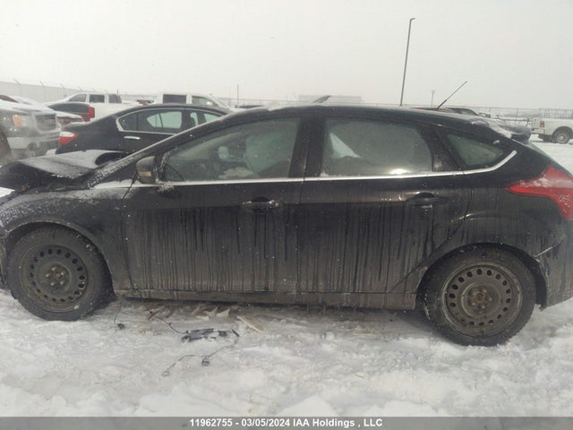 Ford Focus Titanium 2014 1FADP3N20EL261214 Image 14