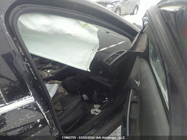 Ford Focus Titanium 2014 1FADP3N20EL261214 Image 5