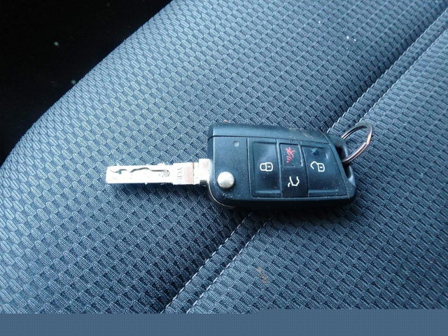 3VW217AUXGM070478 Volkswagen Golf S/se/sel