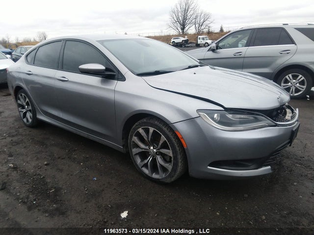 1C3CCCBG2FN524038 Chrysler 200 S