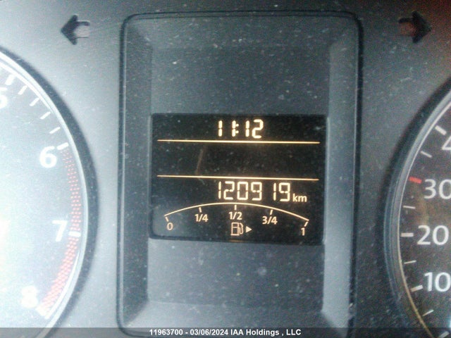 3VW2K7AJ1EM256992 Volkswagen JETTA SEDAN