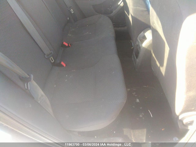 3VW2K7AJ1EM256992 Volkswagen JETTA SEDAN