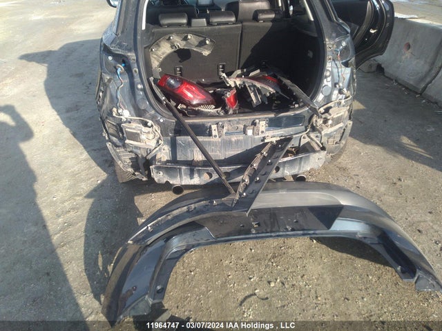 JM1DKFD75M1514349 Mazda CX-3