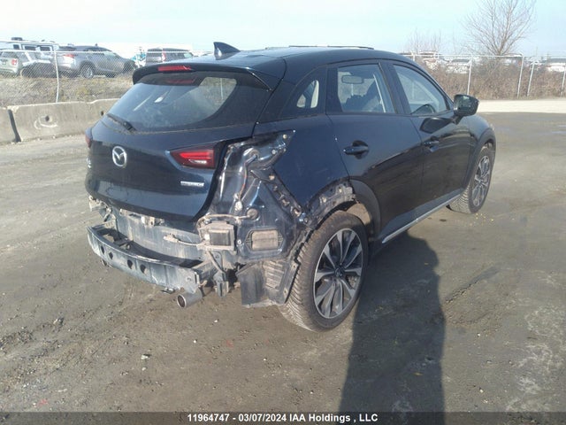 JM1DKFD75M1514349 Mazda CX-3