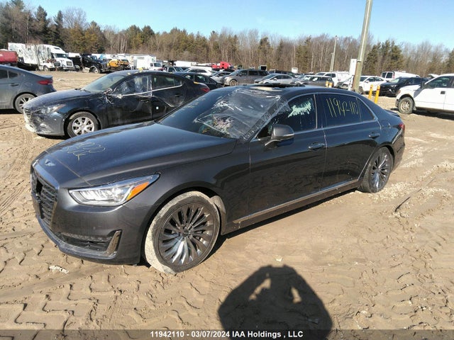 Genesis G90 5.0 Ultimate 2017 KMHG54JH4HU025186 Image 2