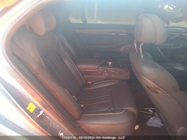 Genesis G90 5.0 Ultimate 2017 KMHG54JH4HU025186 Image 8