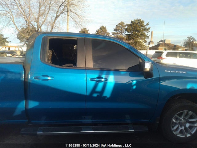 Chevrolet Silverado 1500 2022 1GCRDDED7NZ567582 Image 12