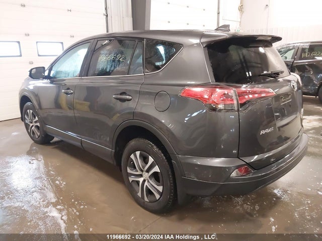 Toyota RAV4 LE 2016 2T3BFREV3GW513104 Image 3