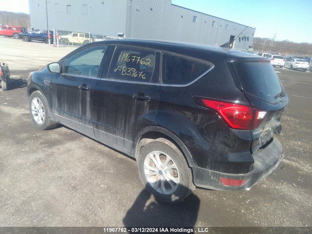 Ford ESCAPE SE 2019 1FMCU0GD2KUB39676 Image 3