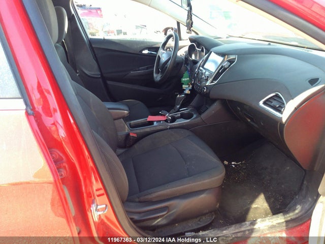 Chevrolet Cruze 2018 3G1BE6SM9JS536221 Image 5
