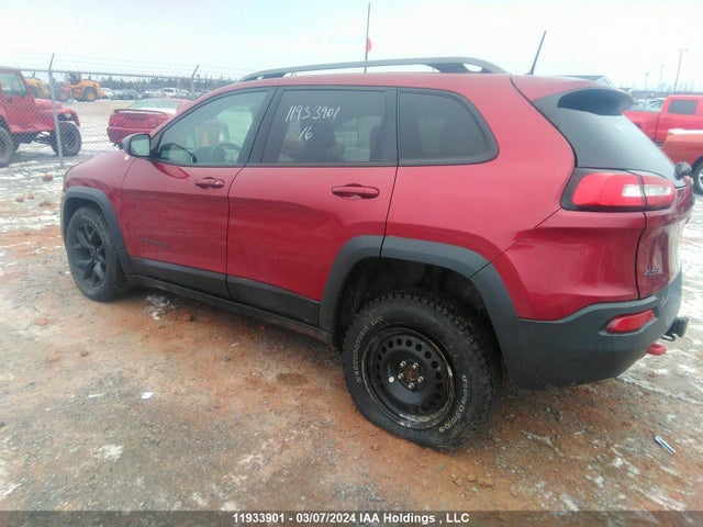 1C4PJMBS1GW358376 Jeep Cherokee Trailhawk