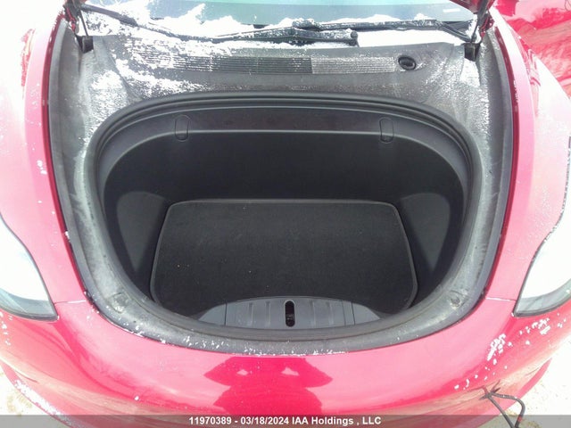 11970389 :رقم المزاد ، 5YJ3E1EB1JF126997 vin ، 2018 Tesla Model 3 Long Range/performance مزاد بيع