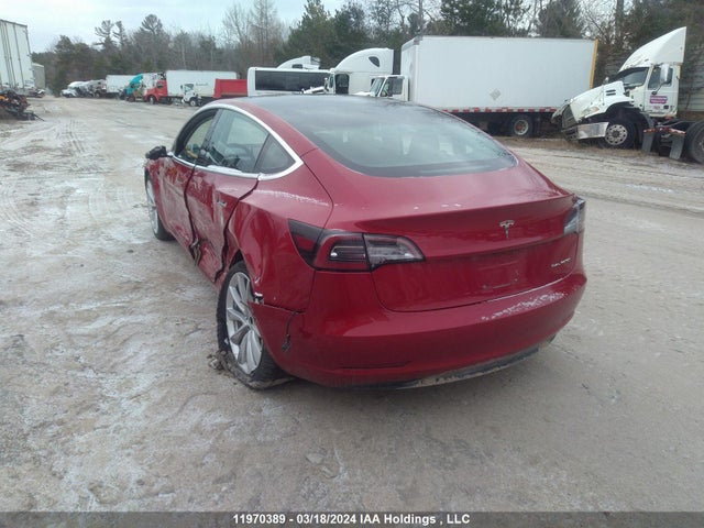 11970389 :رقم المزاد ، 5YJ3E1EB1JF126997 vin ، 2018 Tesla Model 3 Long Range/performance مزاد بيع