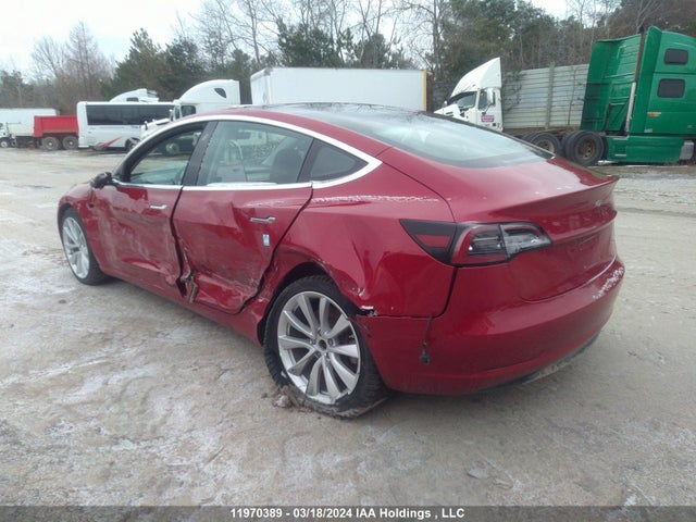 11970389 :رقم المزاد ، 5YJ3E1EB1JF126997 vin ، 2018 Tesla Model 3 Long Range/performance مزاد بيع