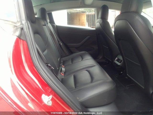 11970389 :رقم المزاد ، 5YJ3E1EB1JF126997 vin ، 2018 Tesla Model 3 Long Range/performance مزاد بيع