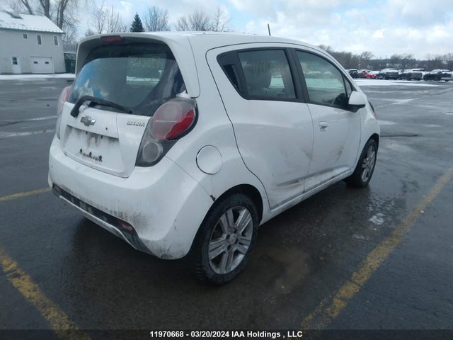 Chevrolet Spark 2015 KL8CB6S98FC720295 Image 4