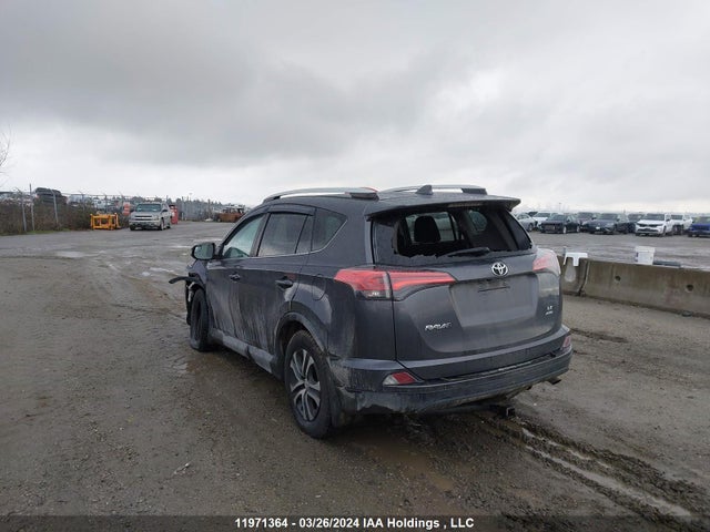 Toyota RAV4 LE 2016 2T3BFREV8GW430767 Image 3