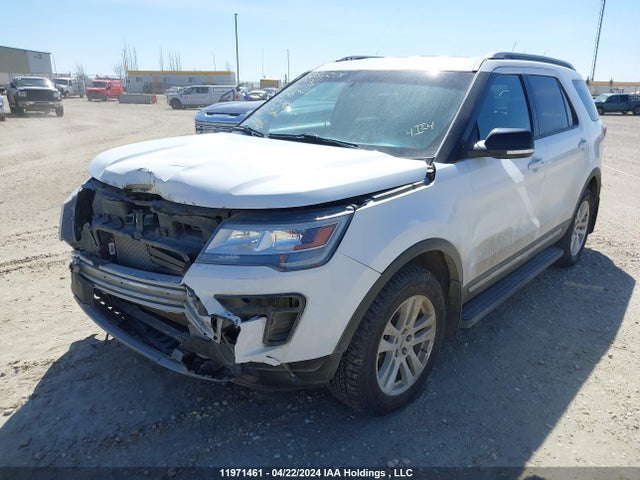 Ford EXPLORER XLT 2018 1FM5K8D87JGB36208 Image 2